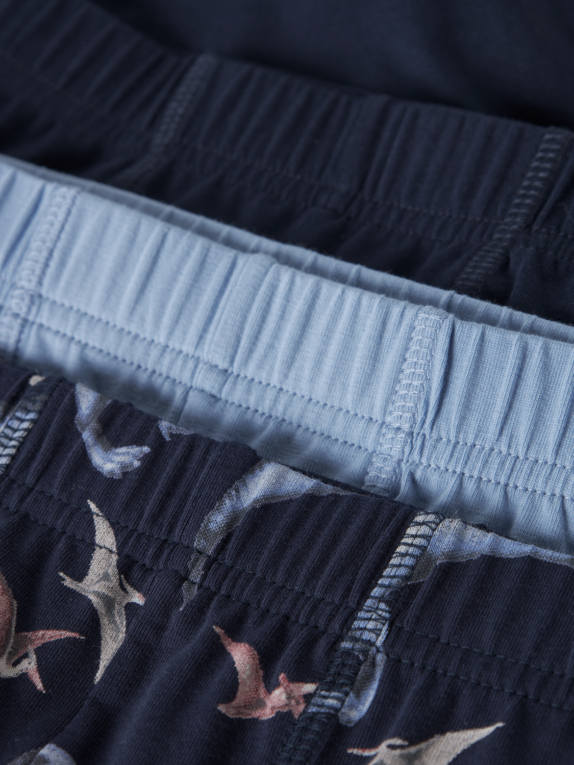 model_shot-front_full